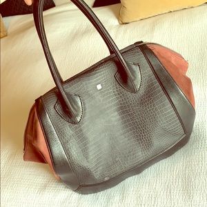 Pour La Victoire Large Satchel